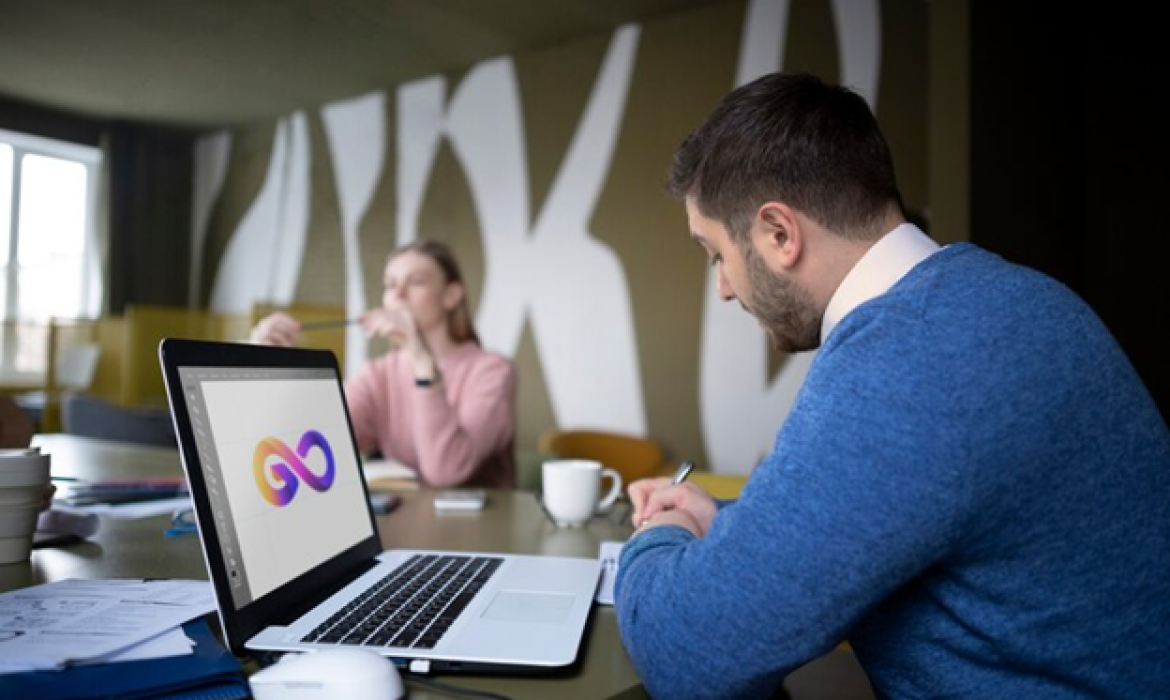 What is Remarketing? Definition and How It Helps in 2025?
